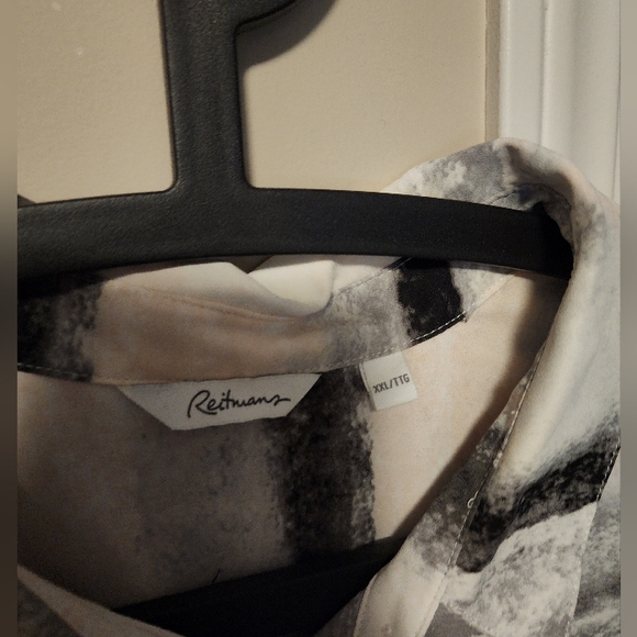 Reitman Tunic Top - Picture 3 of 3